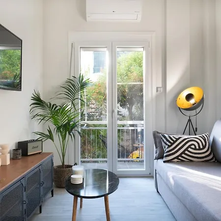 Apt Eleven - Cozy Apartment With Garden Афины Экстерьер фото