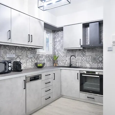 Apt Eleven - Cozy Apartment With Garden Афины Экстерьер фото