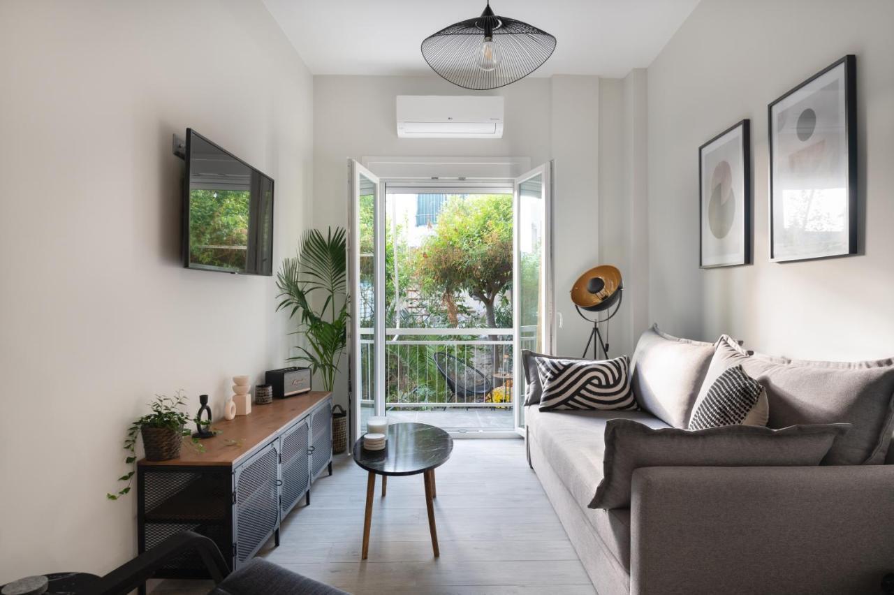 Eleven - Cozy With Garden Apartamento Atenas